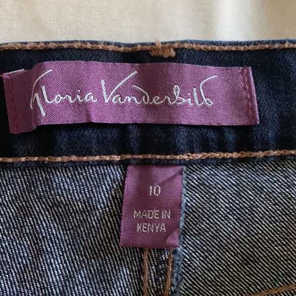 Gloria Vanderbilt Amanda Jeans - Picture 6 of 11